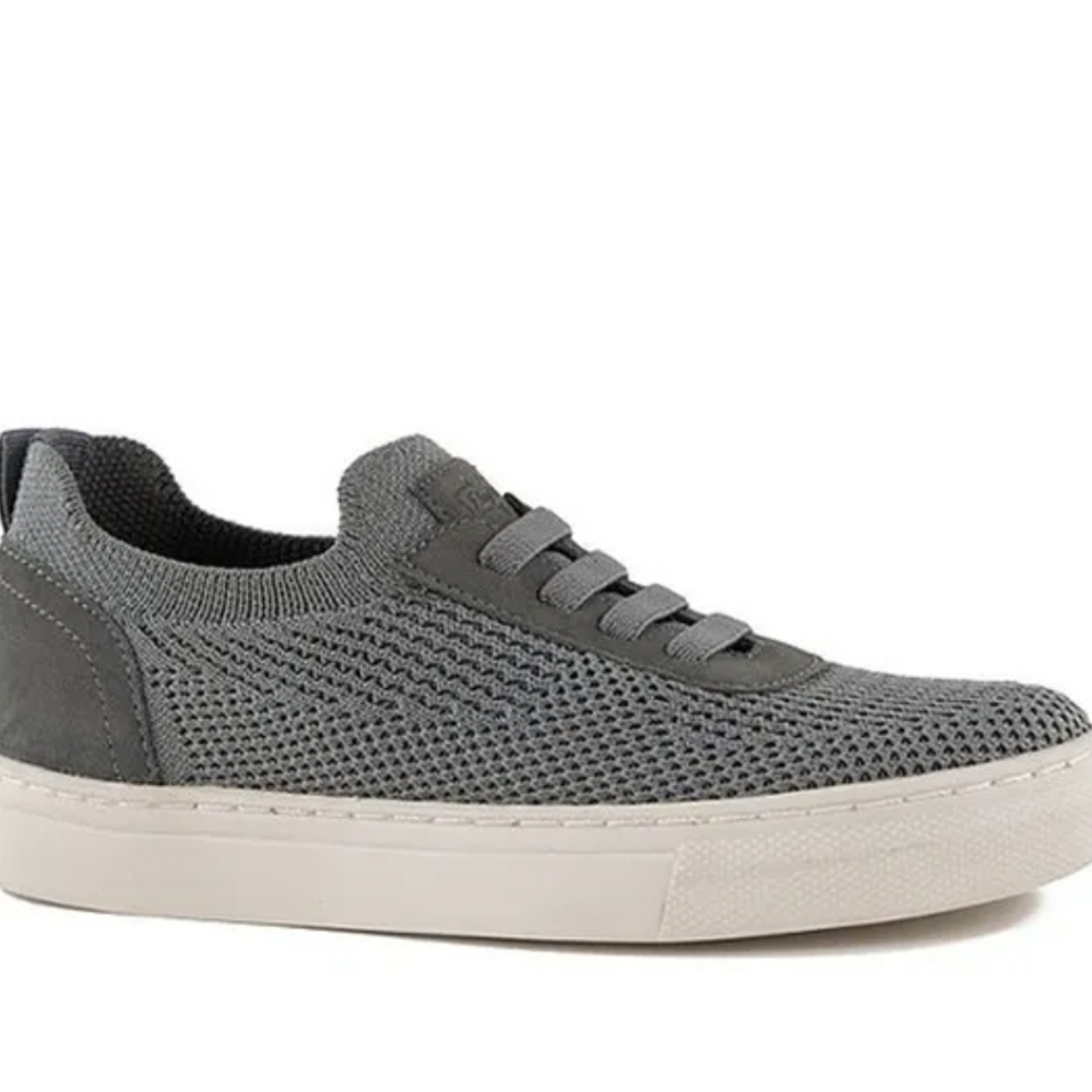 NWT Gray Knit Slip-On Kids Sneaker with Elastic Laces Size Big Boy 6